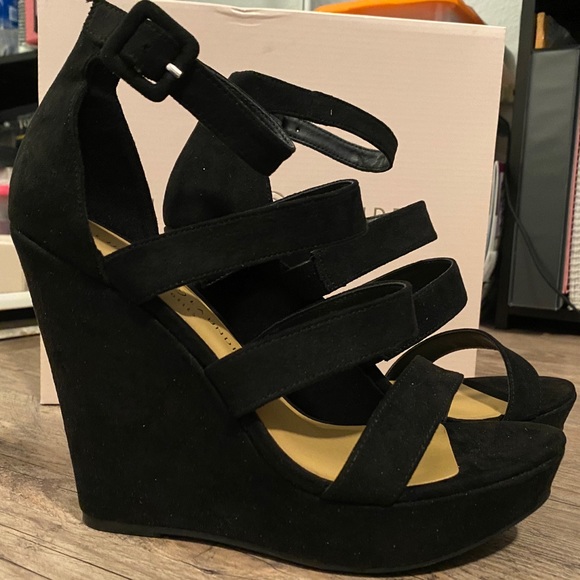 Chinese Laundry- Maneeya wedges - Picture 1 of 5